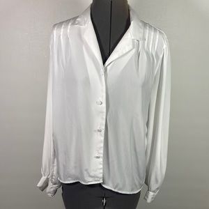 Liquid Silk Peters & Ashley White Long Sleeve Button Front Blouse